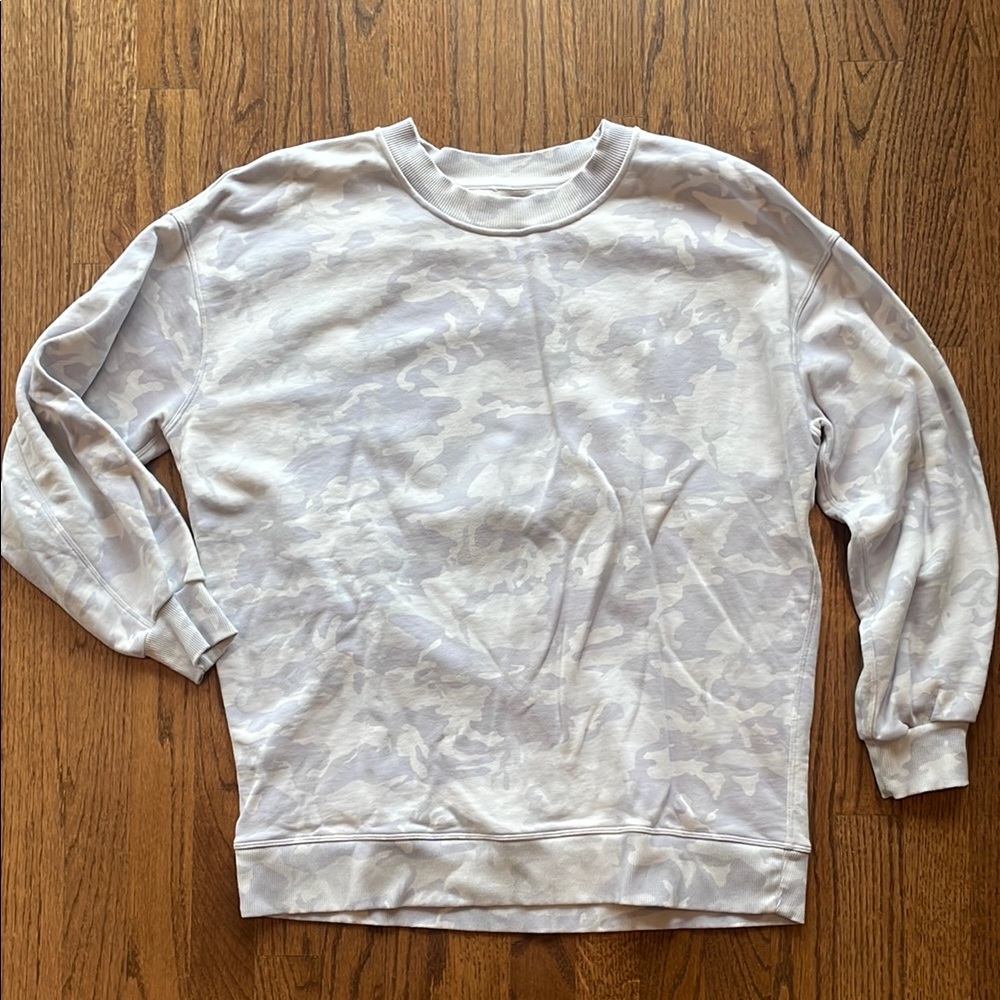 Lululemon sweatshirt